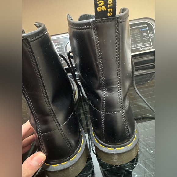 Dr Martens 1460 women’s smooth leather lace up boots
In the best condition! - Picture 5 of 5